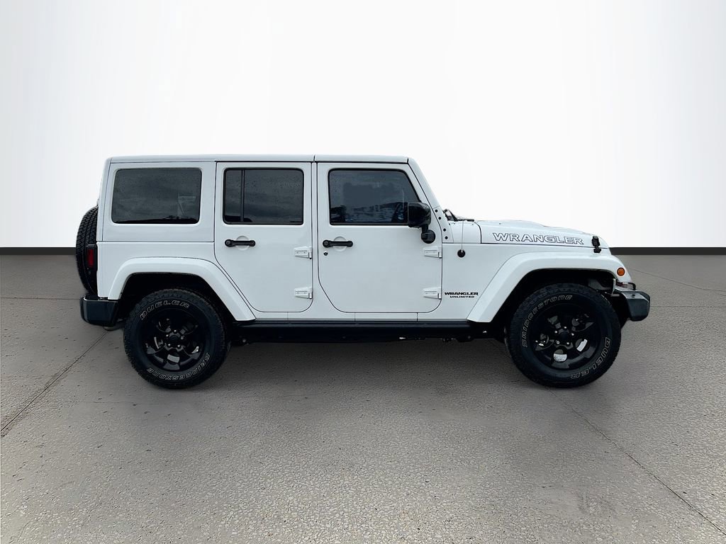 Used 2015 Jeep Wrangler Unlimited Sahara image 8