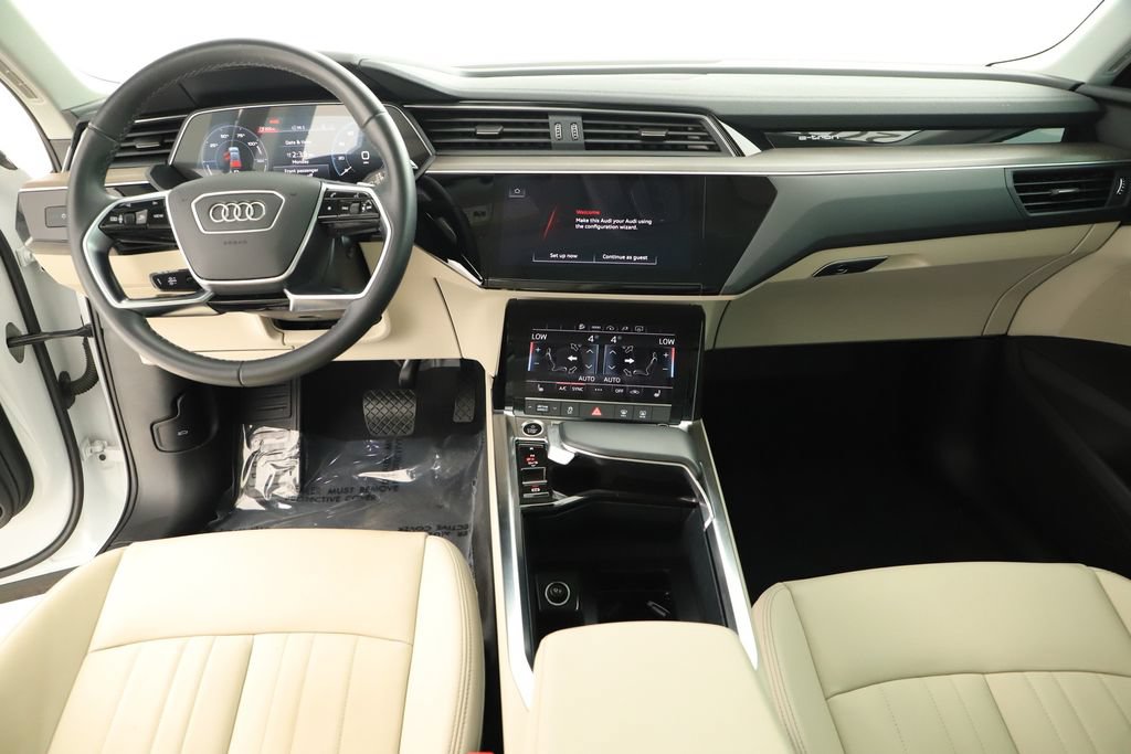 Certified 2024 Audi Q8 e-tron Premium AWD/4WD image 18