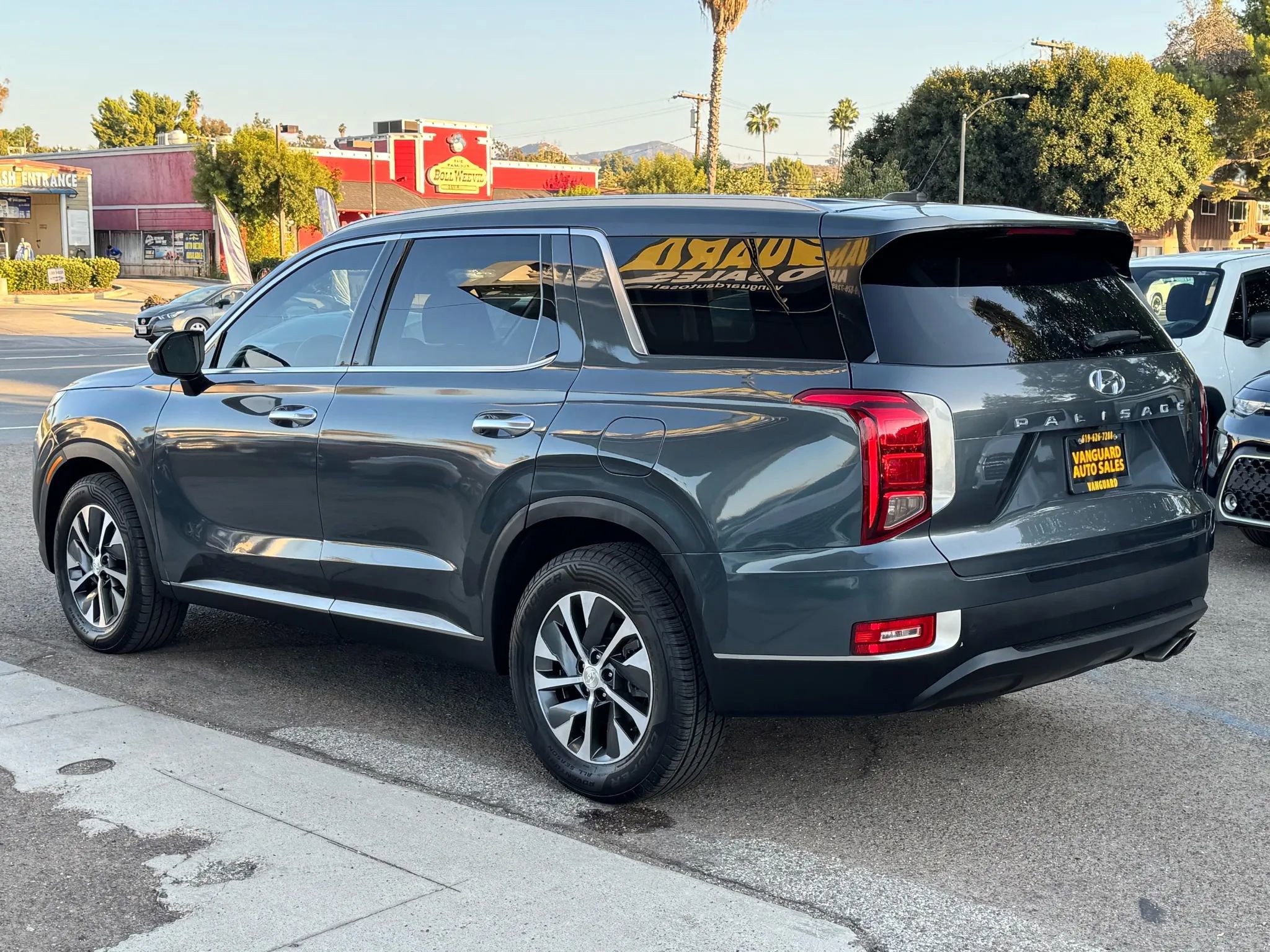 Used 2021 Hyundai Palisade SEL w/ Cargo Package image 38