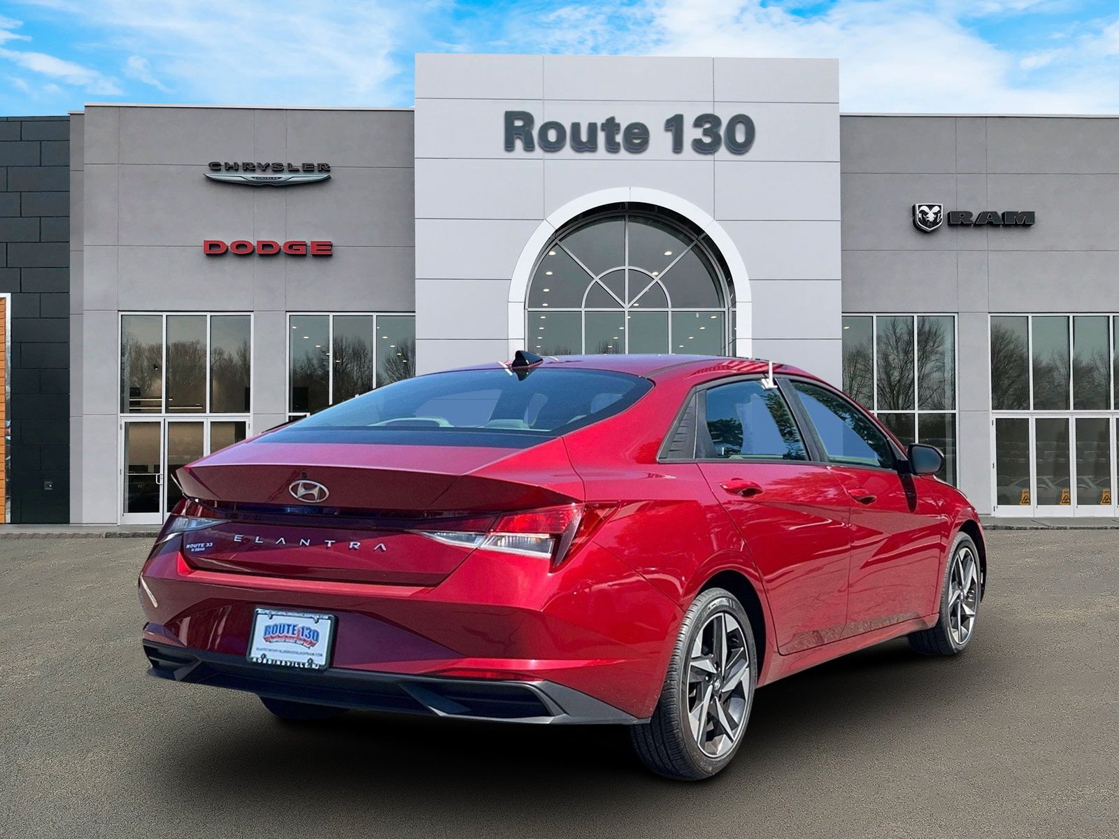 Used 2023 Hyundai Elantra SEL w/ Convenience Package FWD image 4