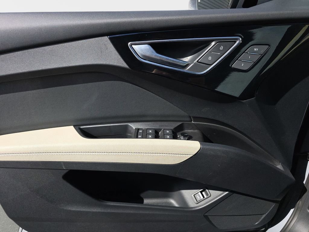 Certified 2024 Audi Q4 e-tron Premium image 18