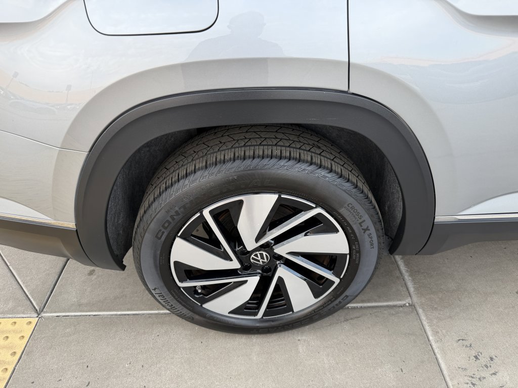 Used 2024 Volkswagen Atlas SEL image 15