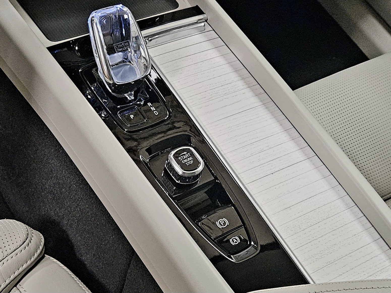 New 2026 Volvo XC60 B5 Ultra w/ Climate Package image 46