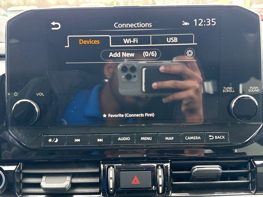 Used 2022 Nissan Pathfinder SL image 32