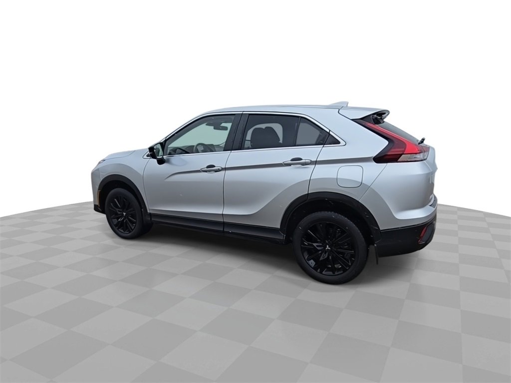 Used 2023 Mitsubishi Eclipse Cross LE image 6
