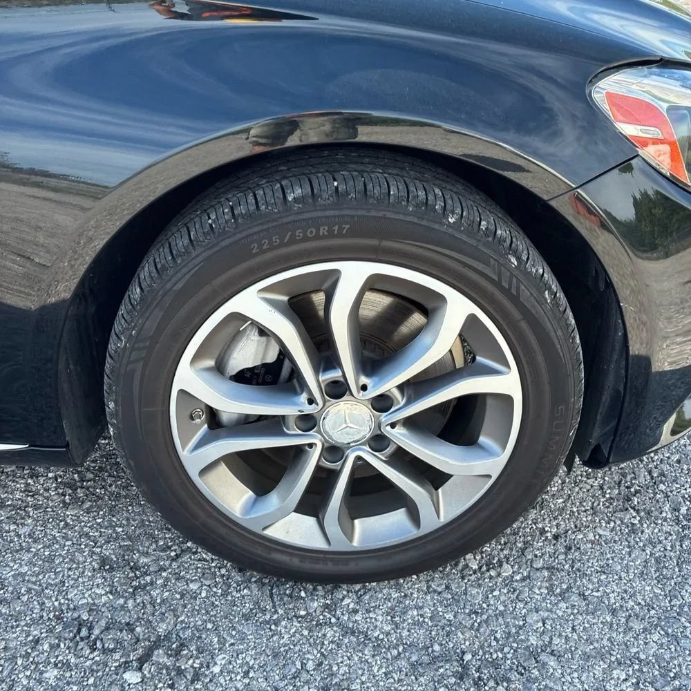 Used 2015 Mercedes-Benz C 300 4MATIC Sedan image 20