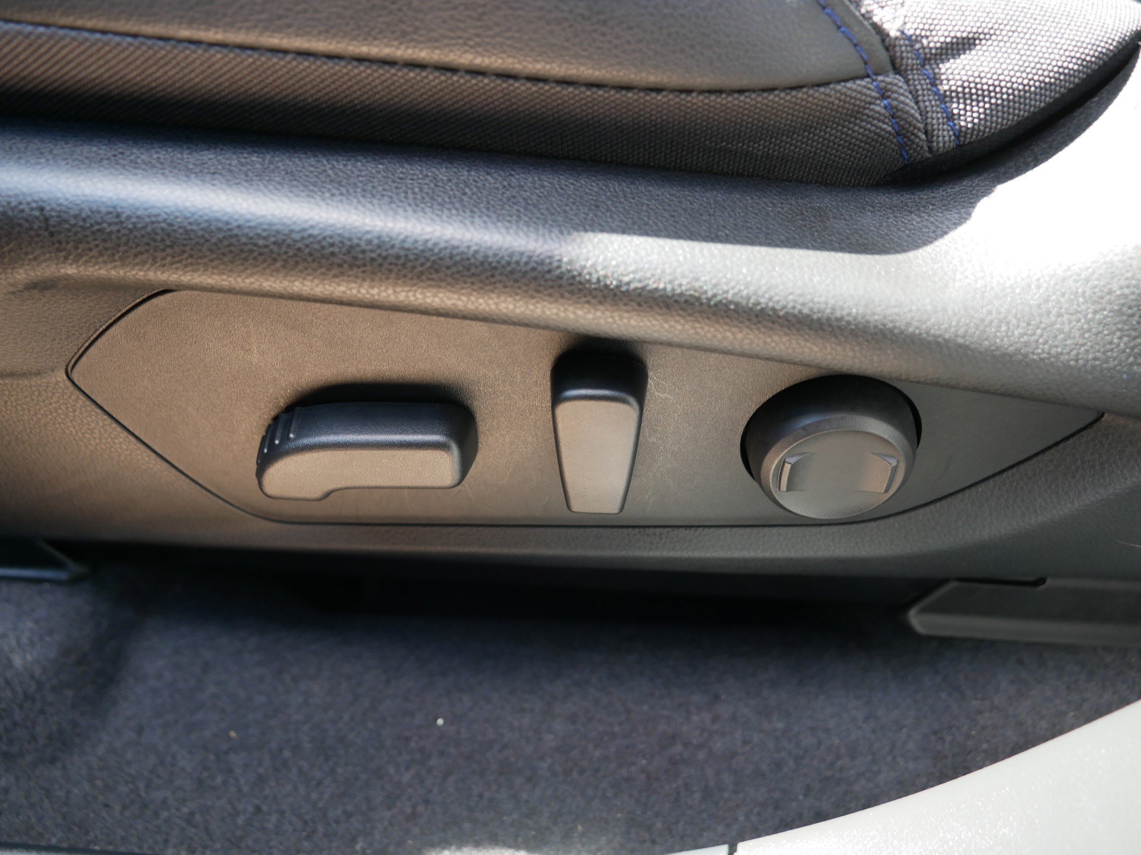 Certified 2025 Subaru Forester Premium image 20