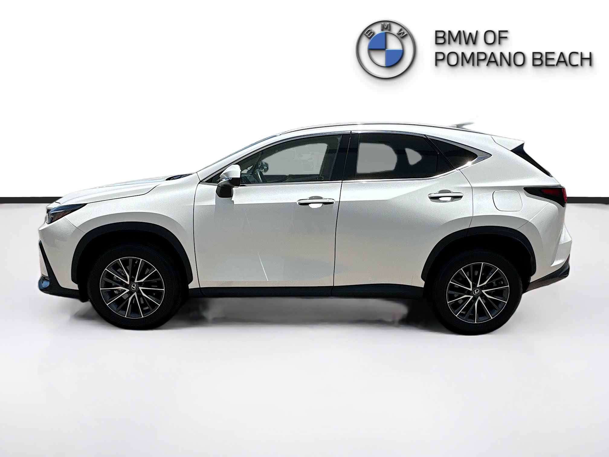 Used 2023 Lexus NX 350 AWD image 4