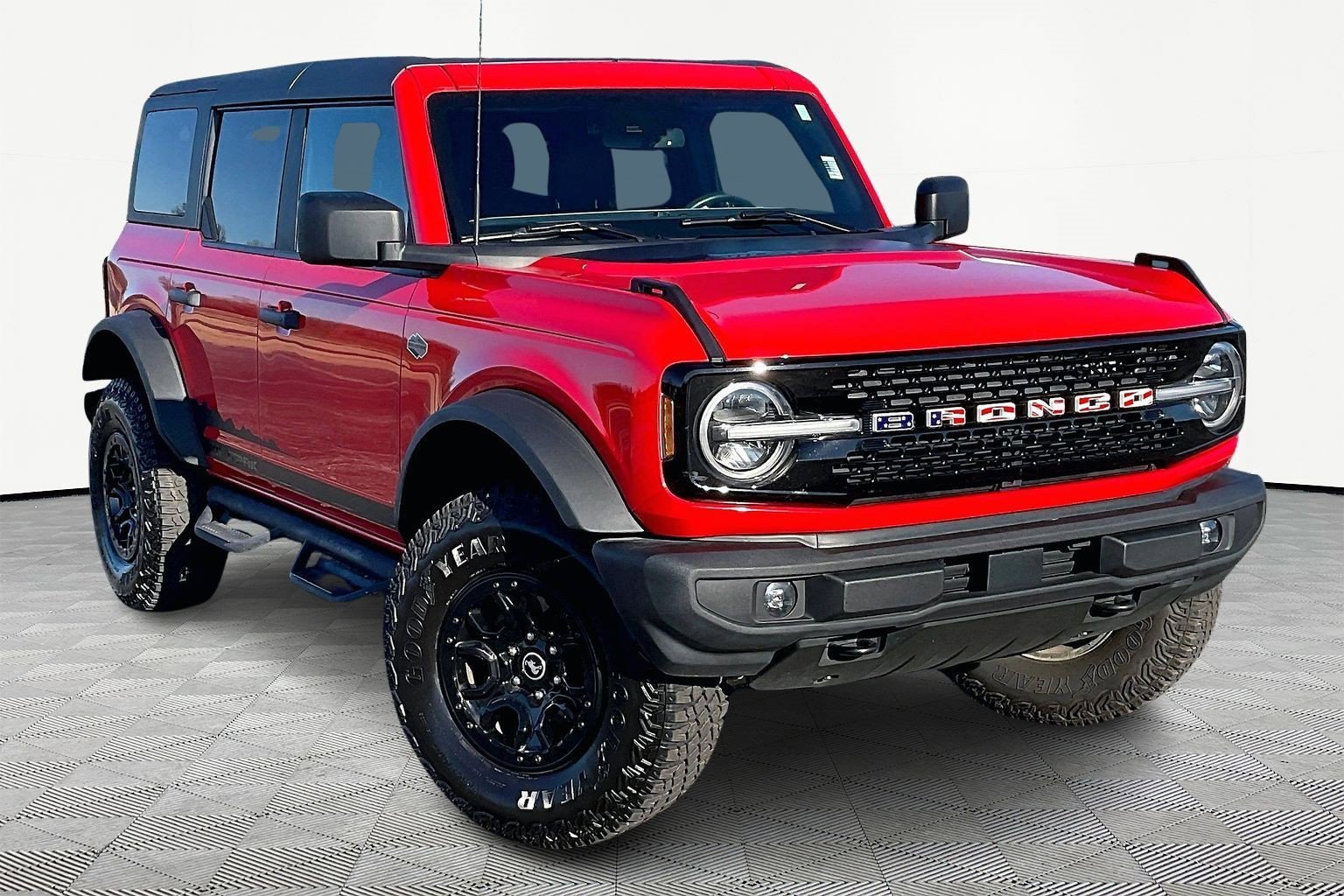 Used 2022 Ford Bronco Wildtrak image 1