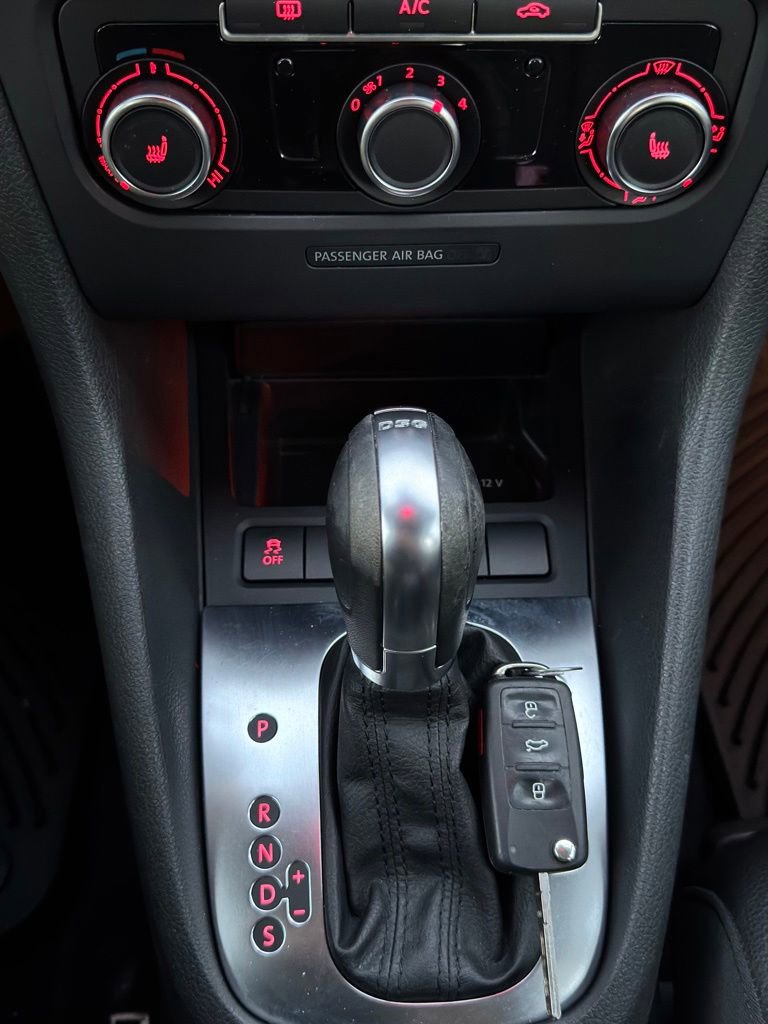 Used 2014 Volkswagen Jetta TDI FWD image 24