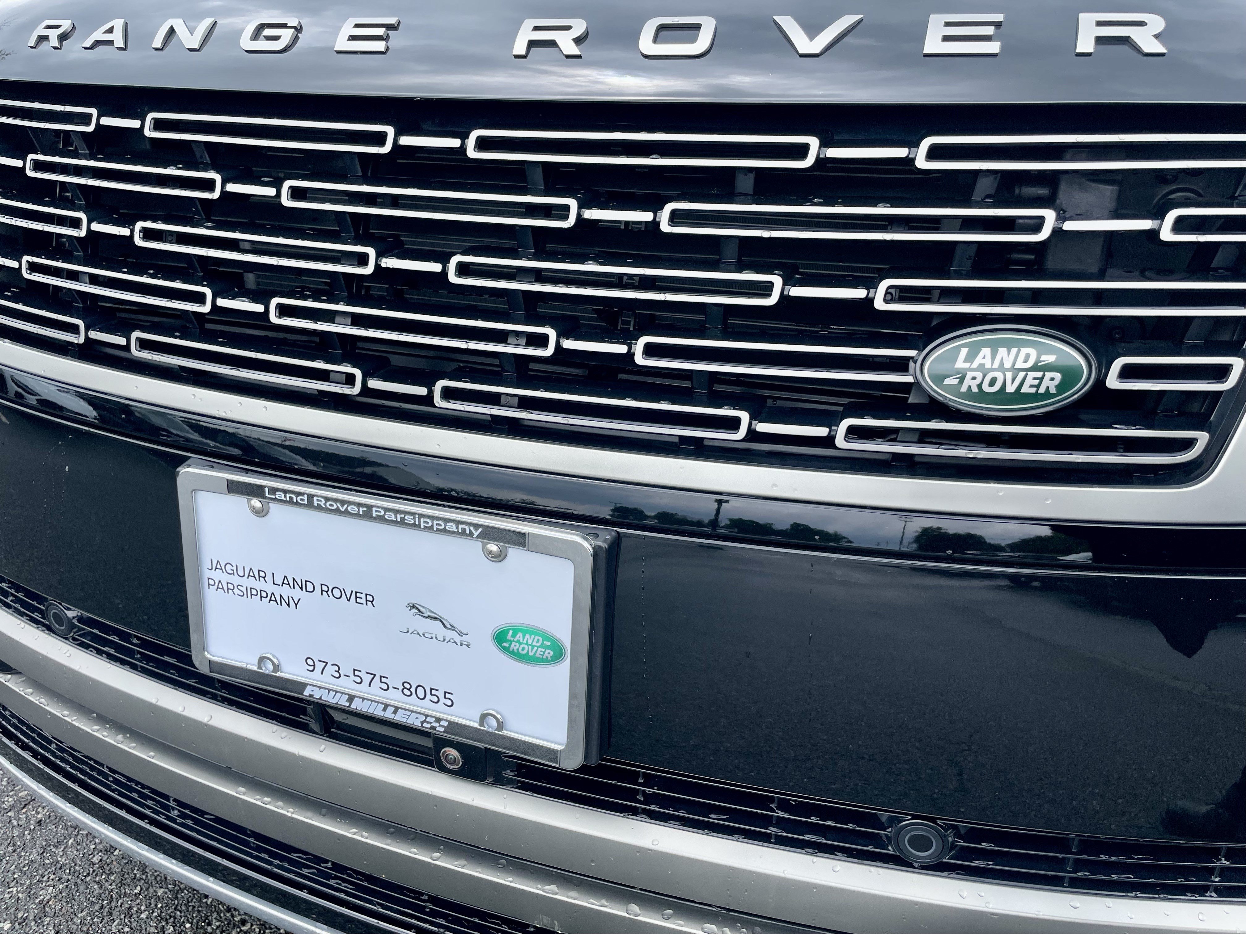 Used 2025 Land Rover Range Rover SE AWD/4WD image 32