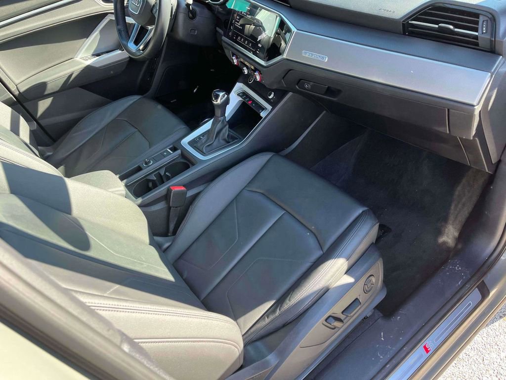 Used 2022 Audi Q3 2.0T Premium Plus AWD/4WD image 11