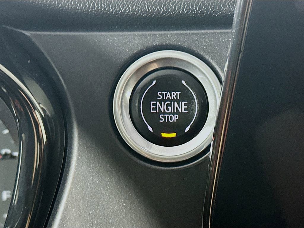 Used 2023 Chevrolet Blazer RS w/ Driver Confidence II Package image 28