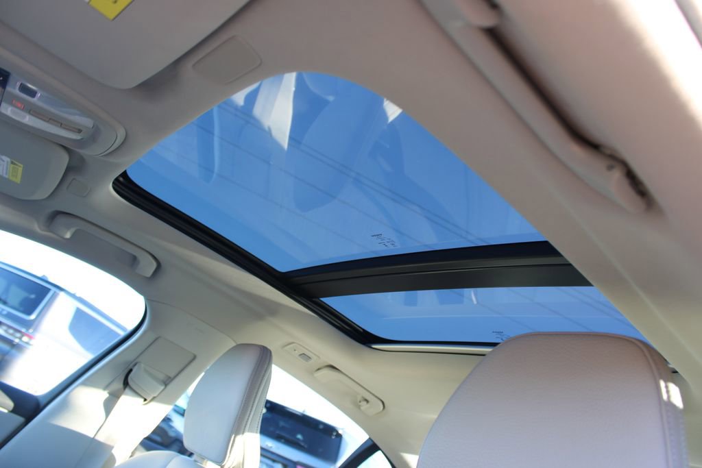 Used 2024 Volvo S60 B5 Plus image 52