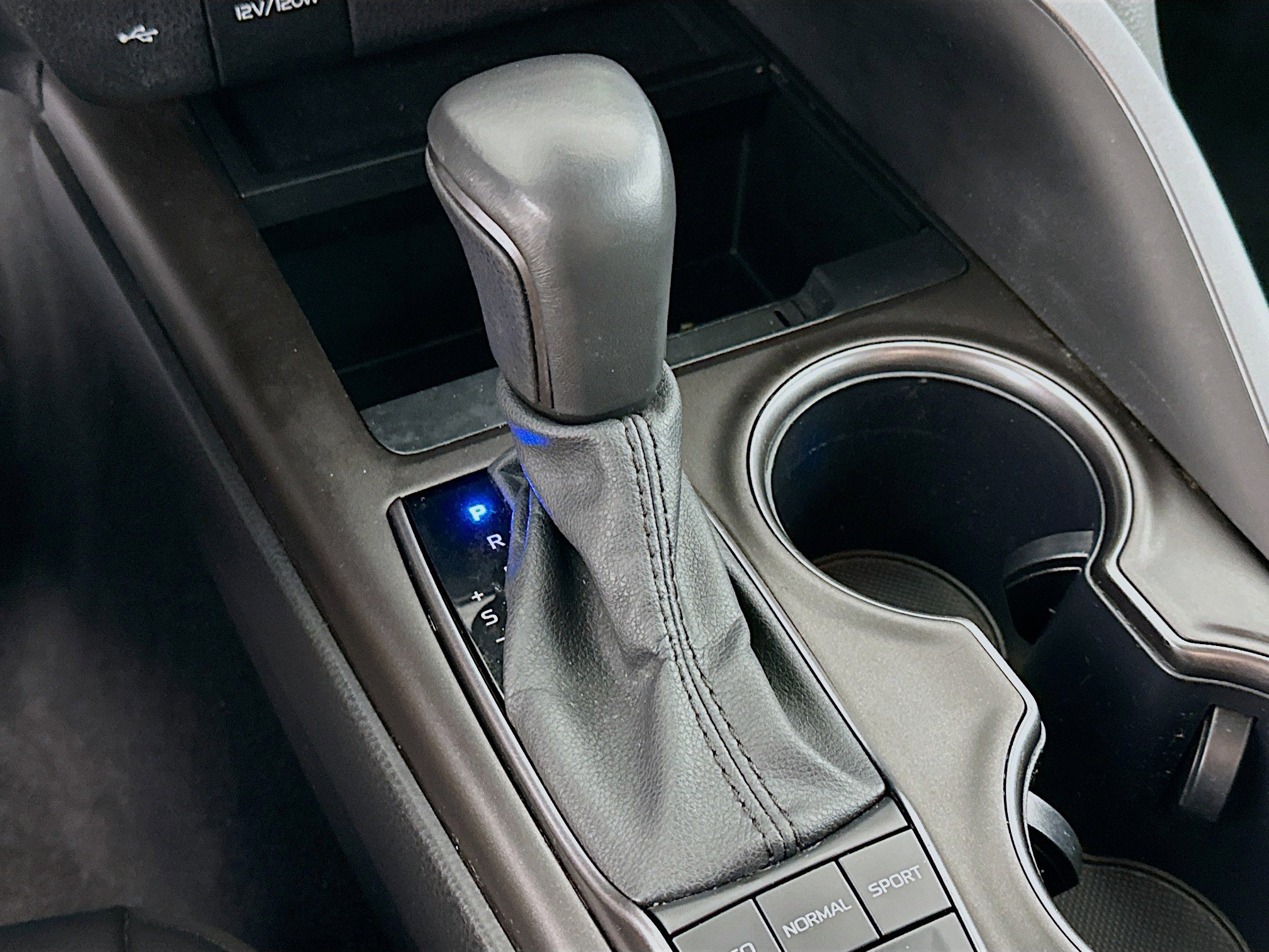 Used 2024 Toyota Camry SE image 24