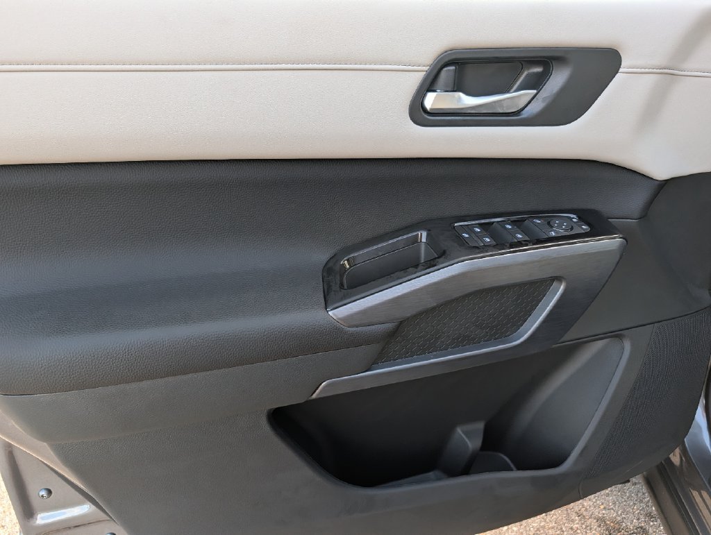New 2026 Nissan Pathfinder SL FWD image 18