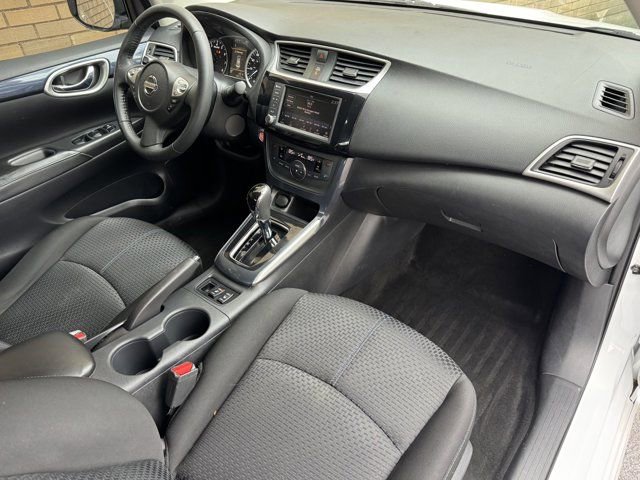 Used 2019 Nissan Sentra SR w/ Exterior Package image 11