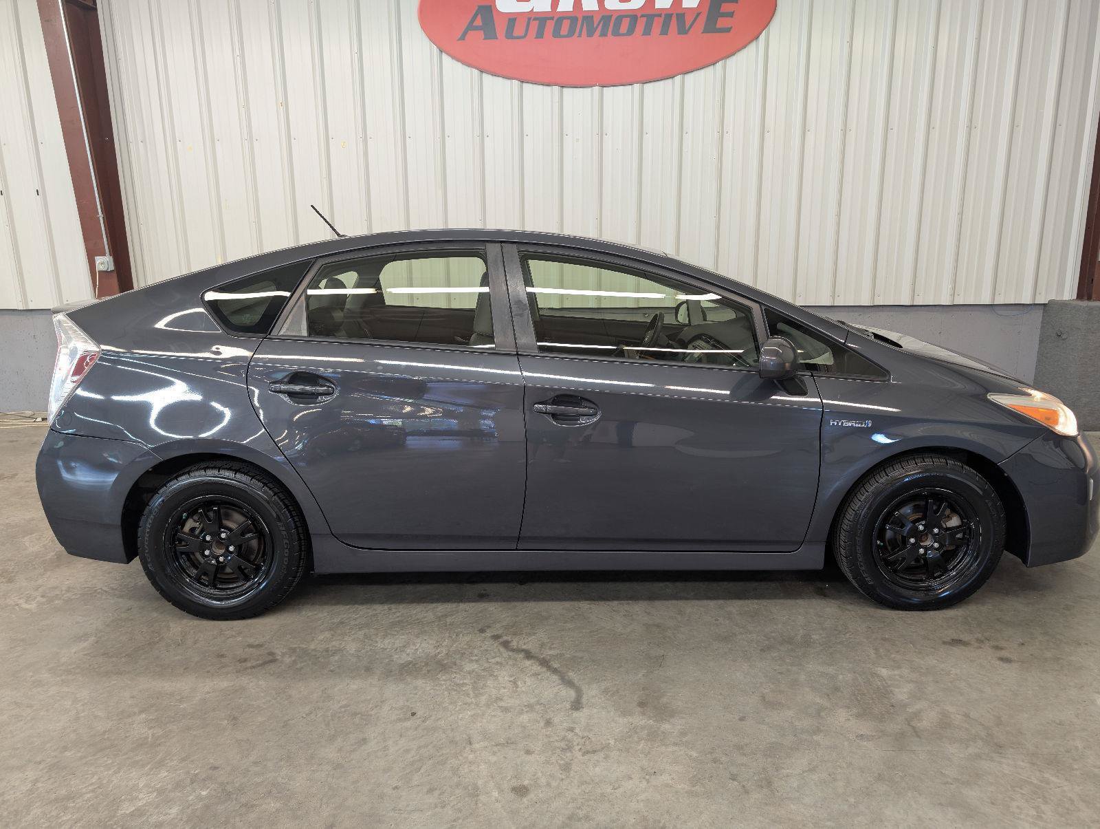 Used 2012 Toyota Prius Two FWD image 13