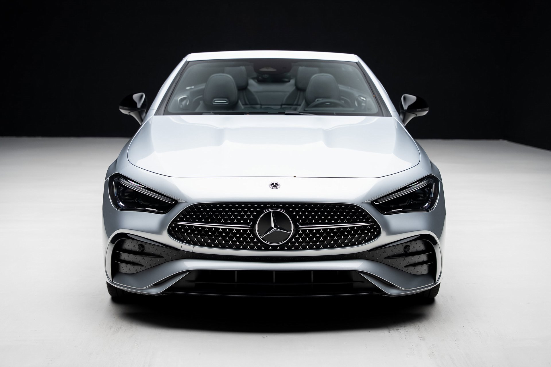 Used 2024 Mercedes-Benz CLE 300 4MATIC Cabriolet image 8