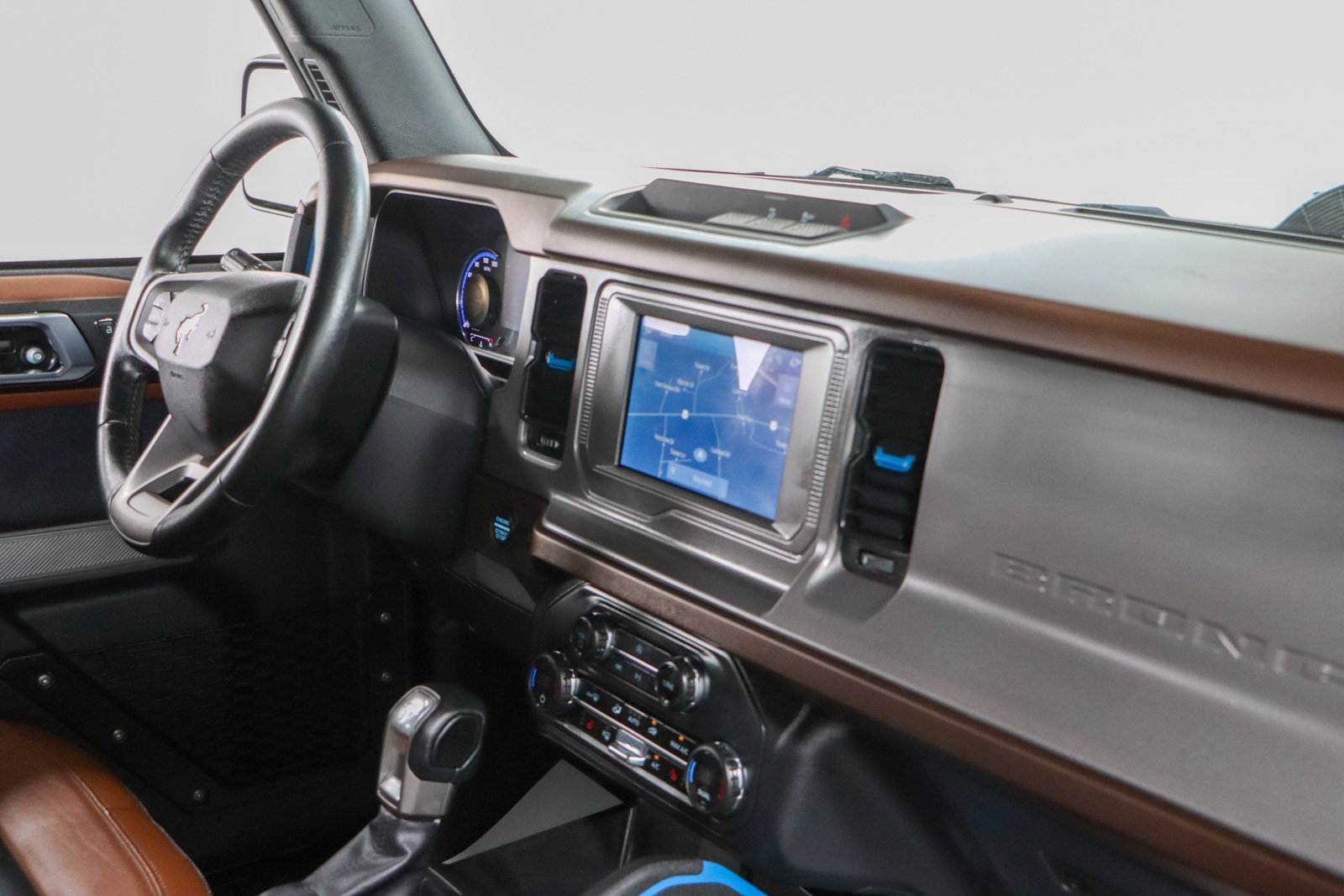 Used 2023 Ford Bronco Outer Banks AWD/4WD image 26