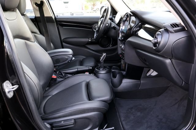 Used 2022 MINI Cooper S image 19