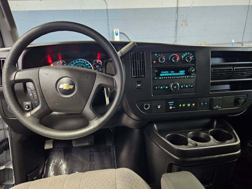 Used 2020 Chevrolet Express 3500 LT w/ LT Preferred Equipment Group image 28