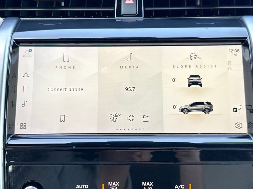 Used 2022 Land Rover Discovery Sport SE R-Dynamic image 30
