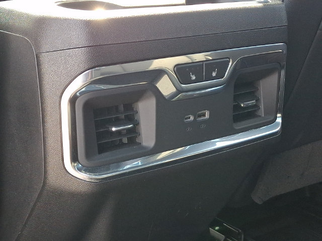 Used 2025 Chevrolet Silverado 1500 High Country w/ Technology Package AWD/4WD image 22