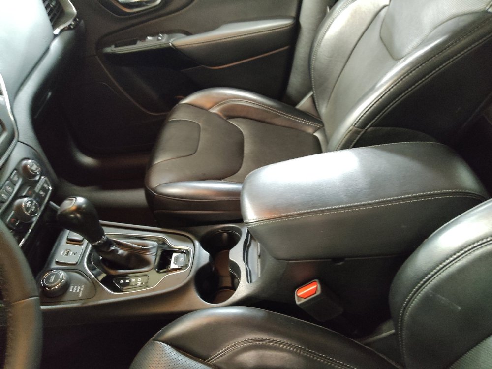 Used 2023 Jeep Cherokee Altitude Lux image 26