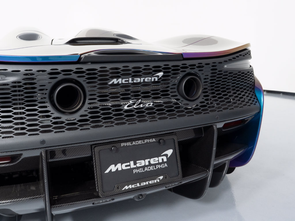 Used 2021 McLaren Elva RWD image 32