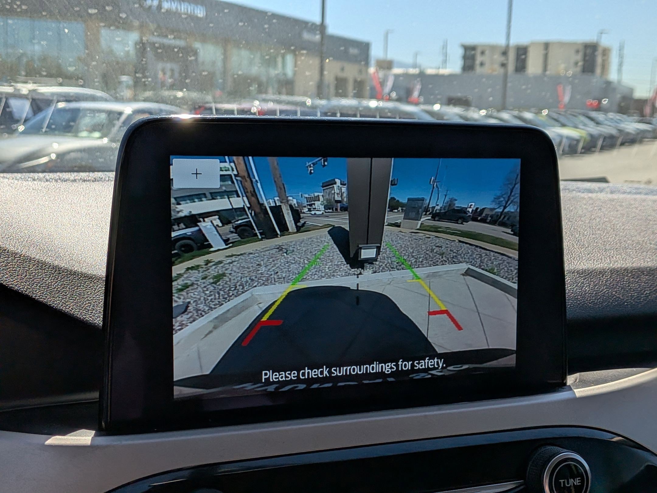 Used 2020 Ford Escape SE image 21