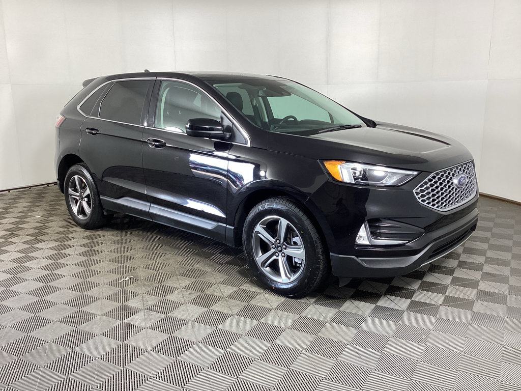 Used 2023 Ford Edge SEL w/ Convenience Package