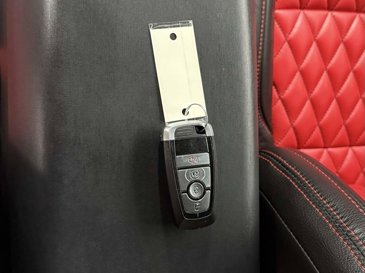 Used 2022 Ford Bronco Wildtrak image 37