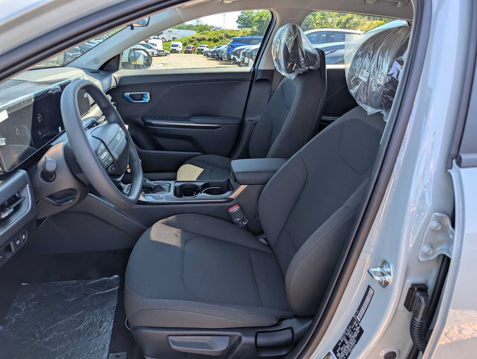 New 2026 Kia K4 FWD image 4