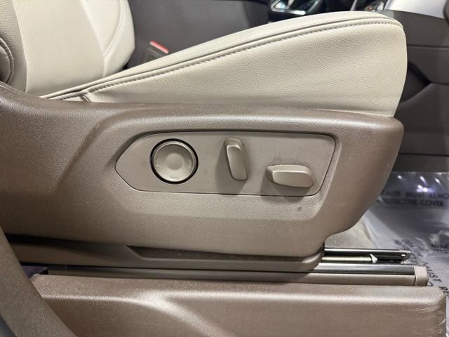 Used 2021 GMC Yukon SLT w/ SLT Premium Package image 33