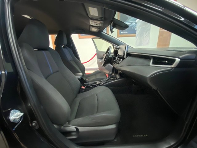 Used 2021 Toyota Corolla SE FWD image 17