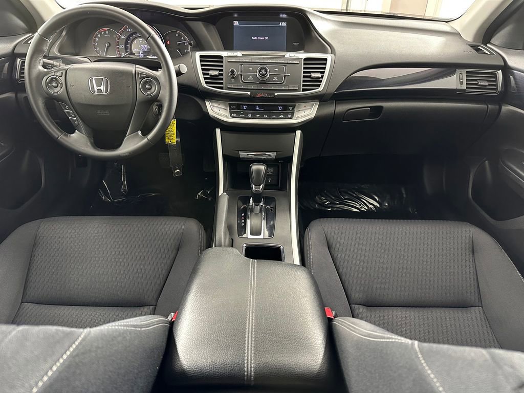 Used 2015 Honda Accord Sport image 3