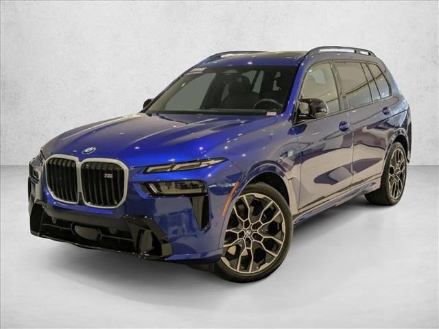 Used 2025 BMW X7 M60i image 1