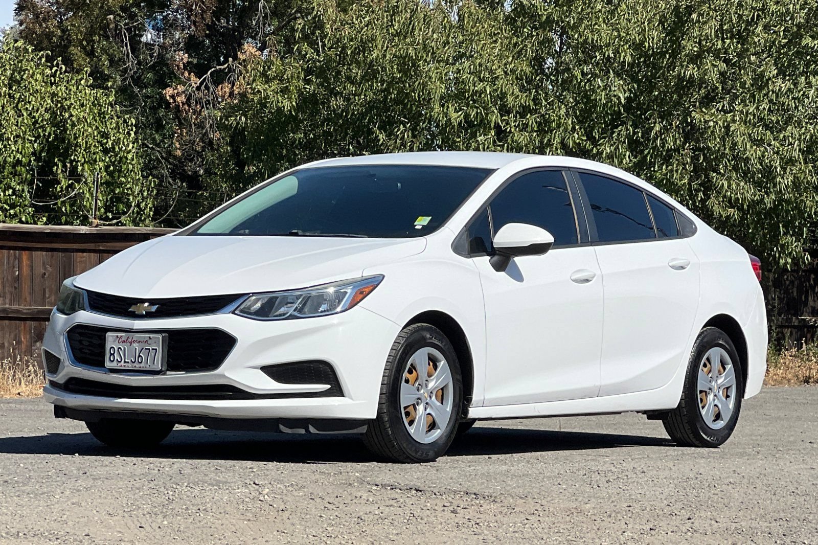 Used 2017 Chevrolet Cruze LS FWD image 8