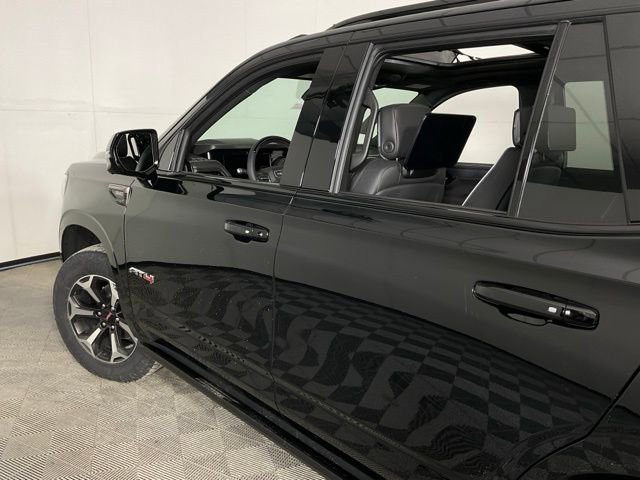 New 2026 GMC Yukon AT4 Ultimate w/ LPO, Floor Liner Package image 41