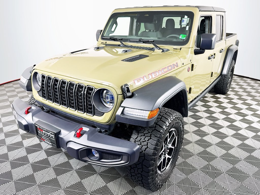 Used 2026 Jeep Gladiator Rubicon w/ Steel Power Dome Hood Package AWD/4WD image 3