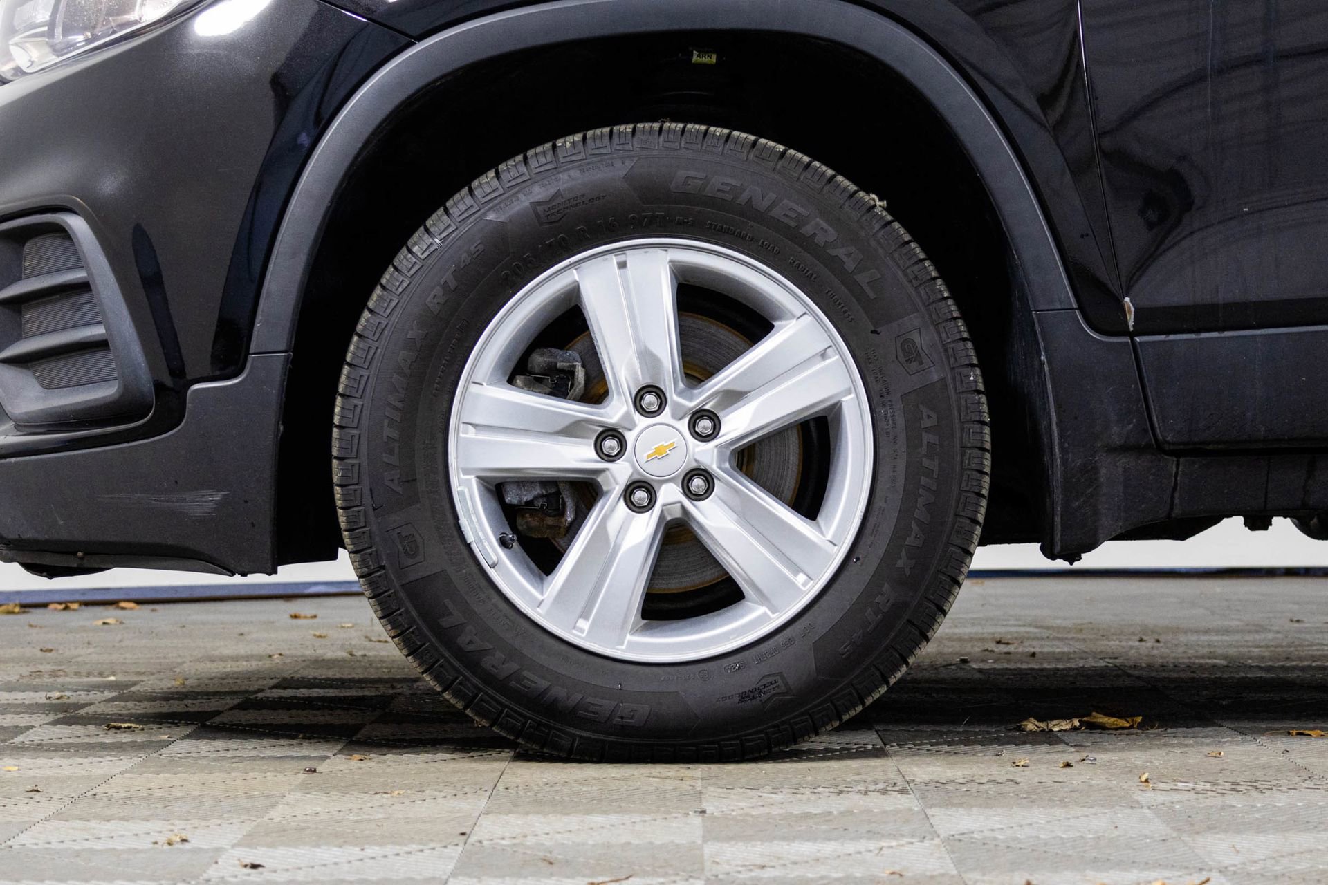 Used 2020 Chevrolet Trax LS w/ Tint and Cruise Package image 43