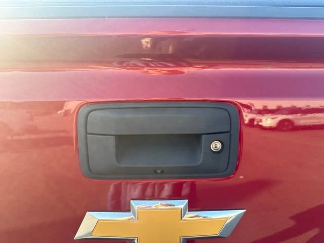 Used 2018 Chevrolet Silverado 1500 LT w/ All Star Edition AWD/4WD image 13