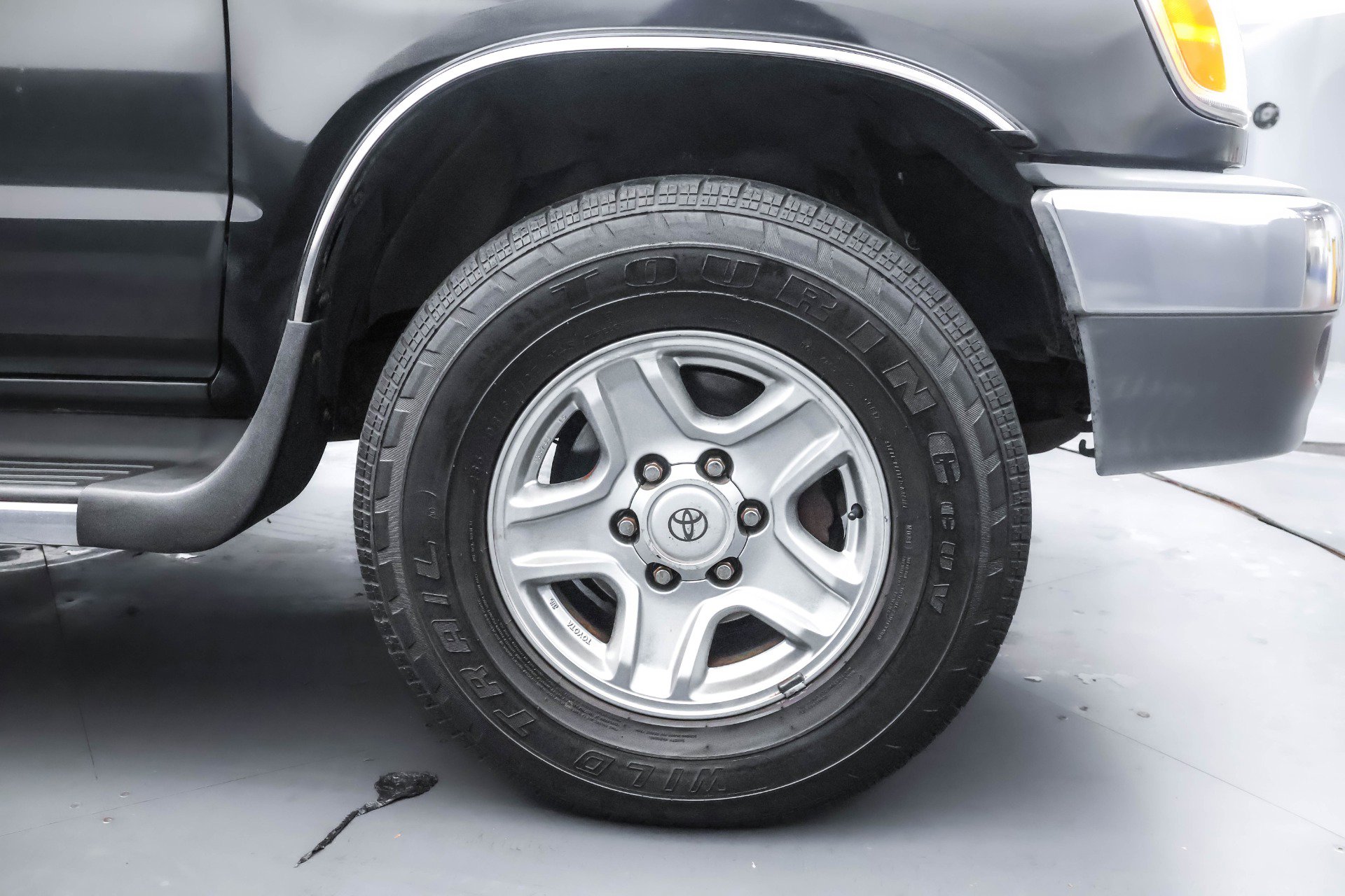 Used 2001 Toyota 4Runner SR5 image 25