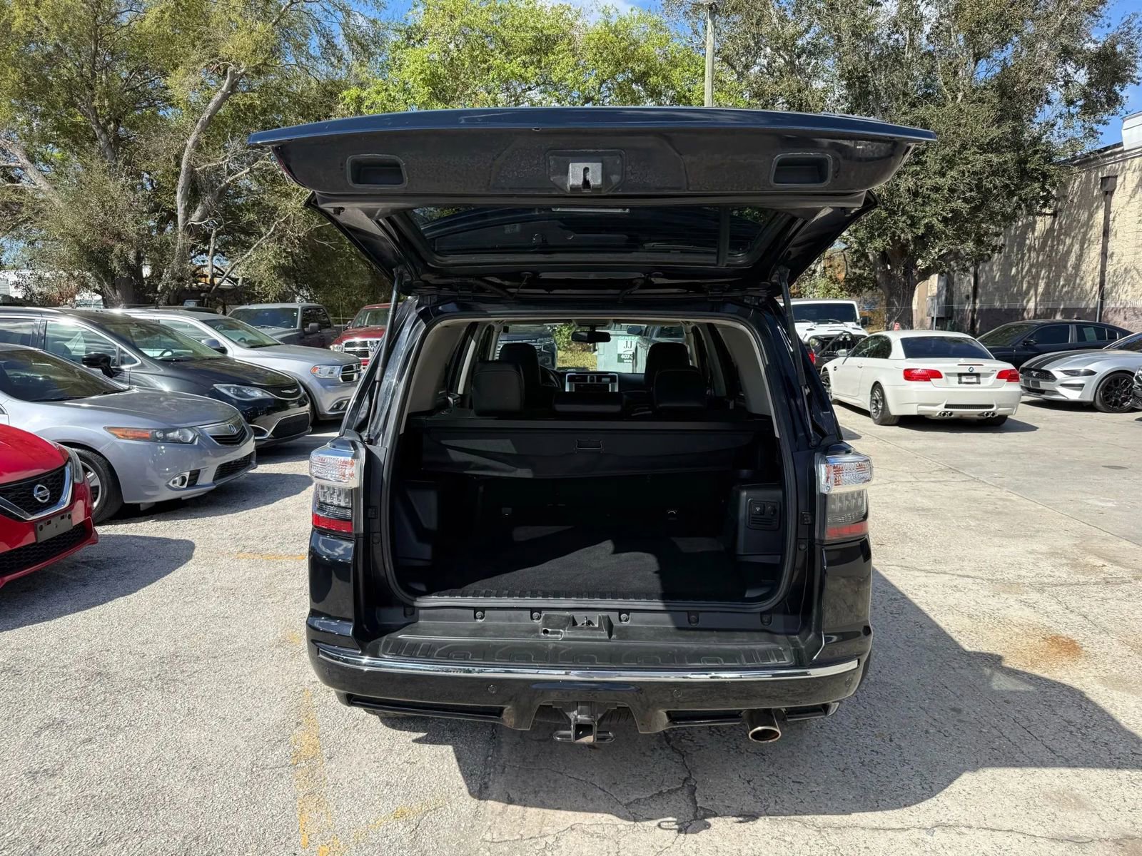 Used 2018 Toyota 4Runner Limited AWD/4WD image 17