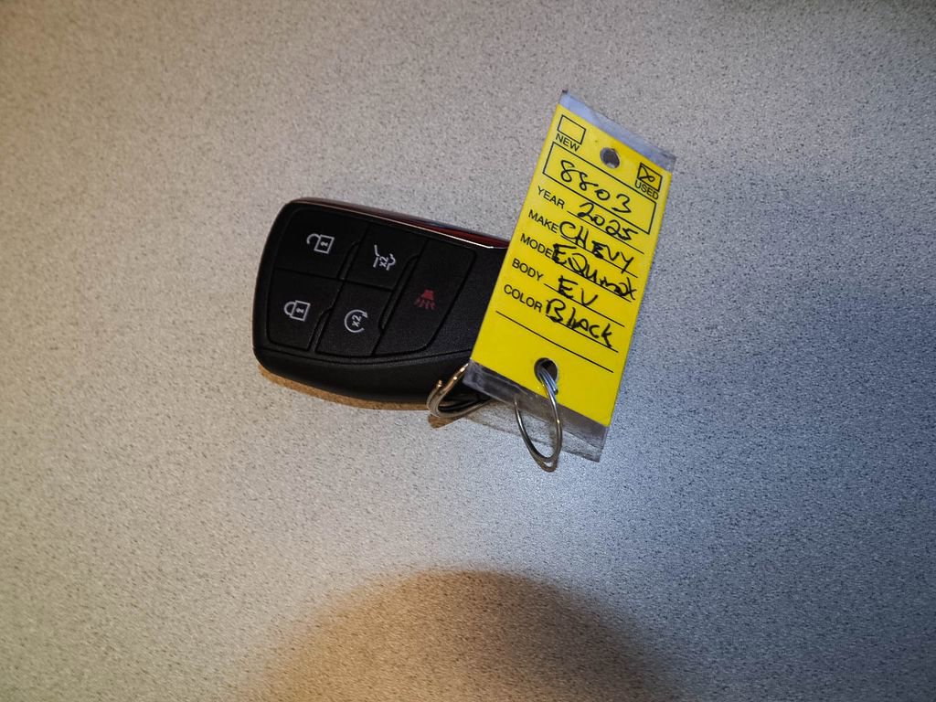 Used 2025 Chevrolet Equinox EV LT w/ Convenience Package FWD image 36