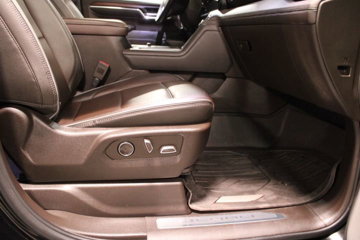 Used 2024 GMC Sierra 2500 Denali w/ Denali Reserve Package image 27