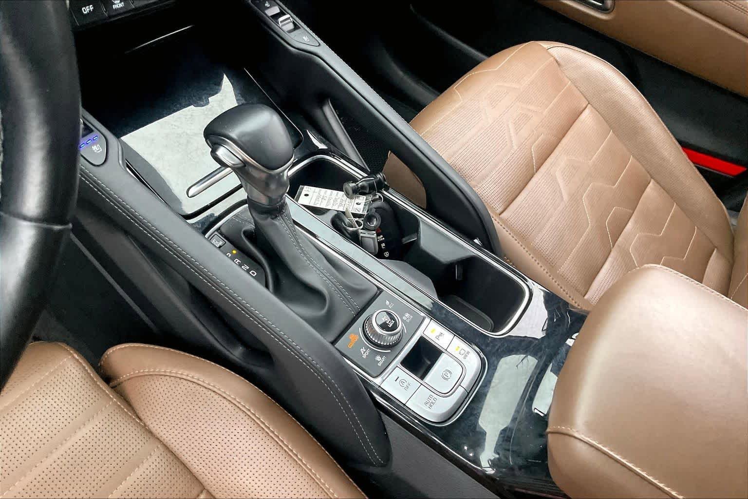 Used 2022 Kia Telluride SX w/ SX Prestige Package AWD/4WD image 17