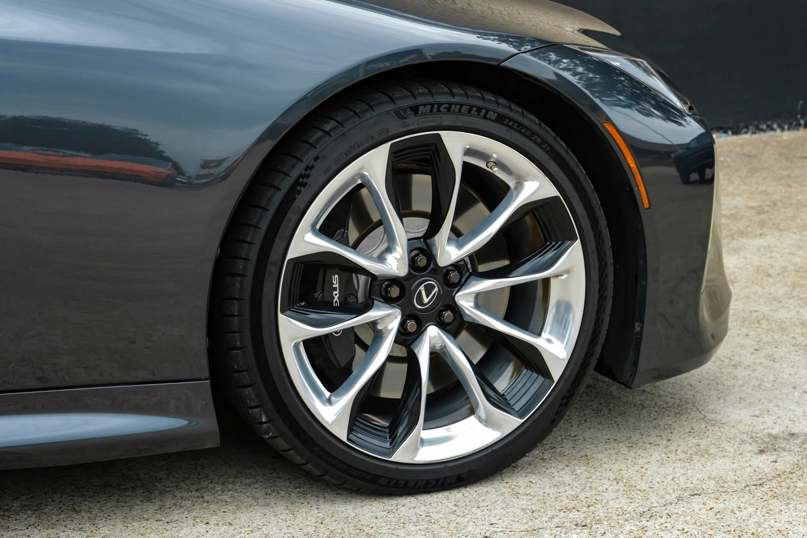 Used 2018 Lexus LC 500 Coupe w/ Sport Package RWD image 42