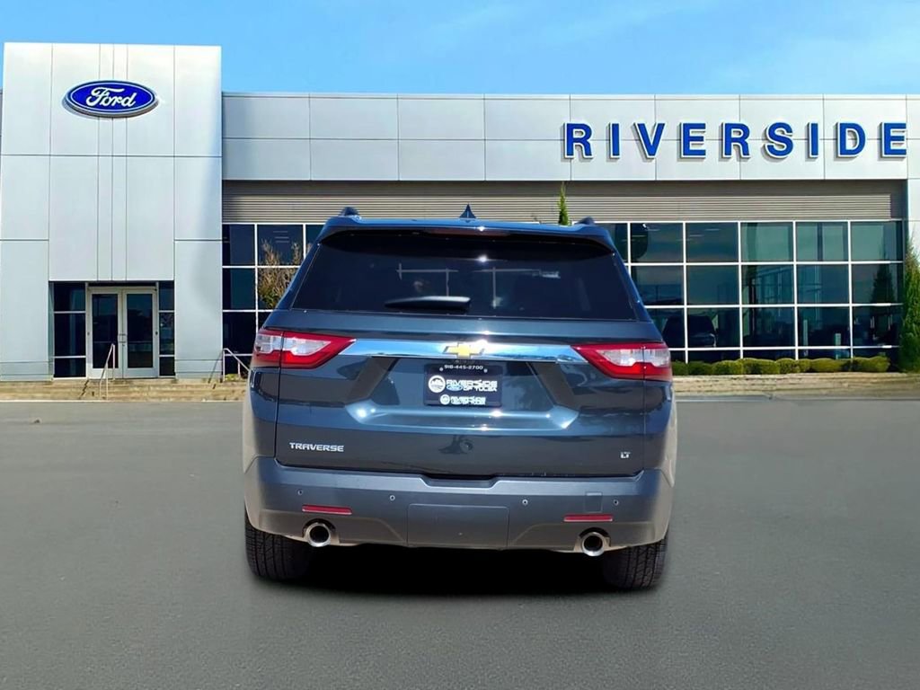 Used 2021 Chevrolet Traverse LT w/ LT Premium Package FWD image 6